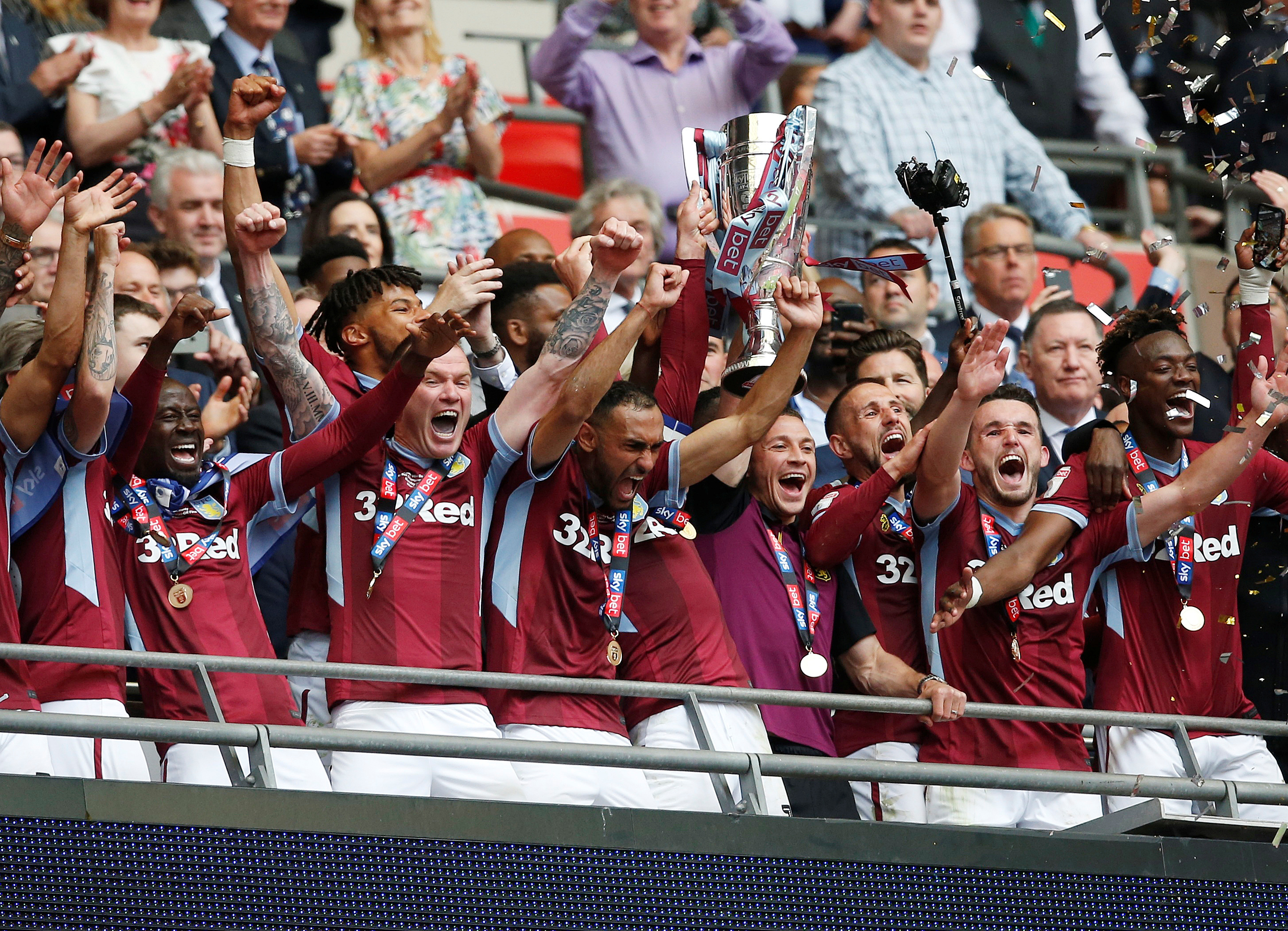 板凳席的球 板凳席的球