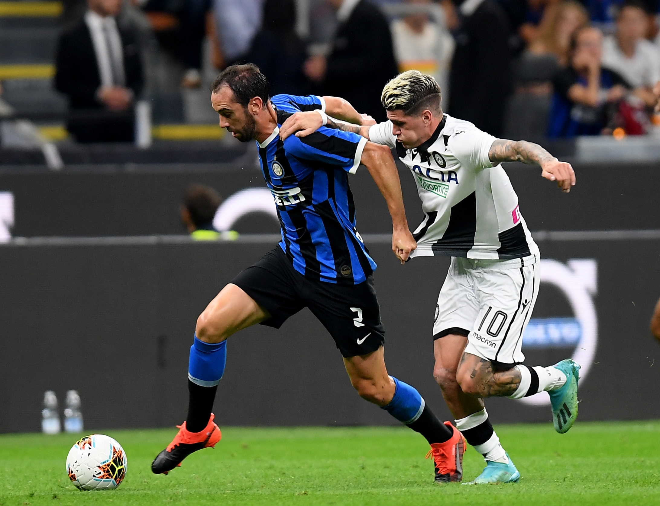 强的纪律性 强的纪律性