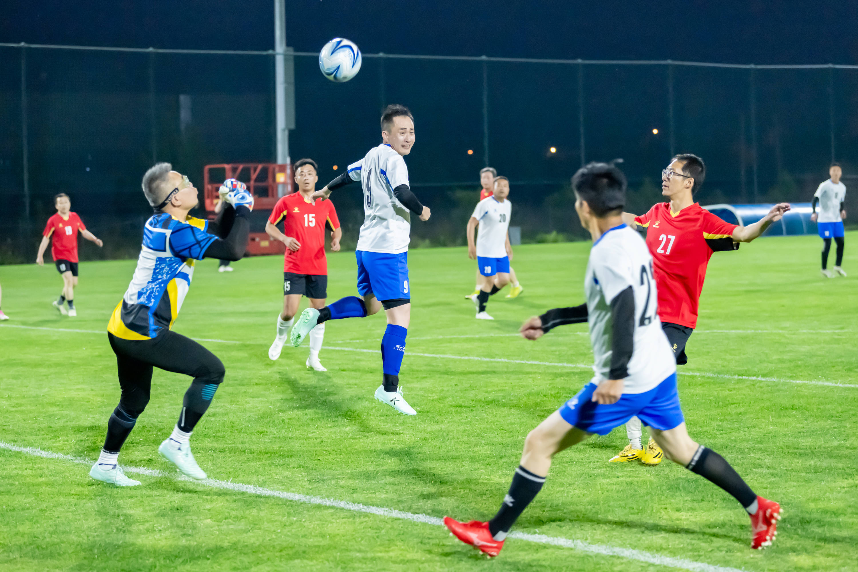 表现无懈可 表现无懈可