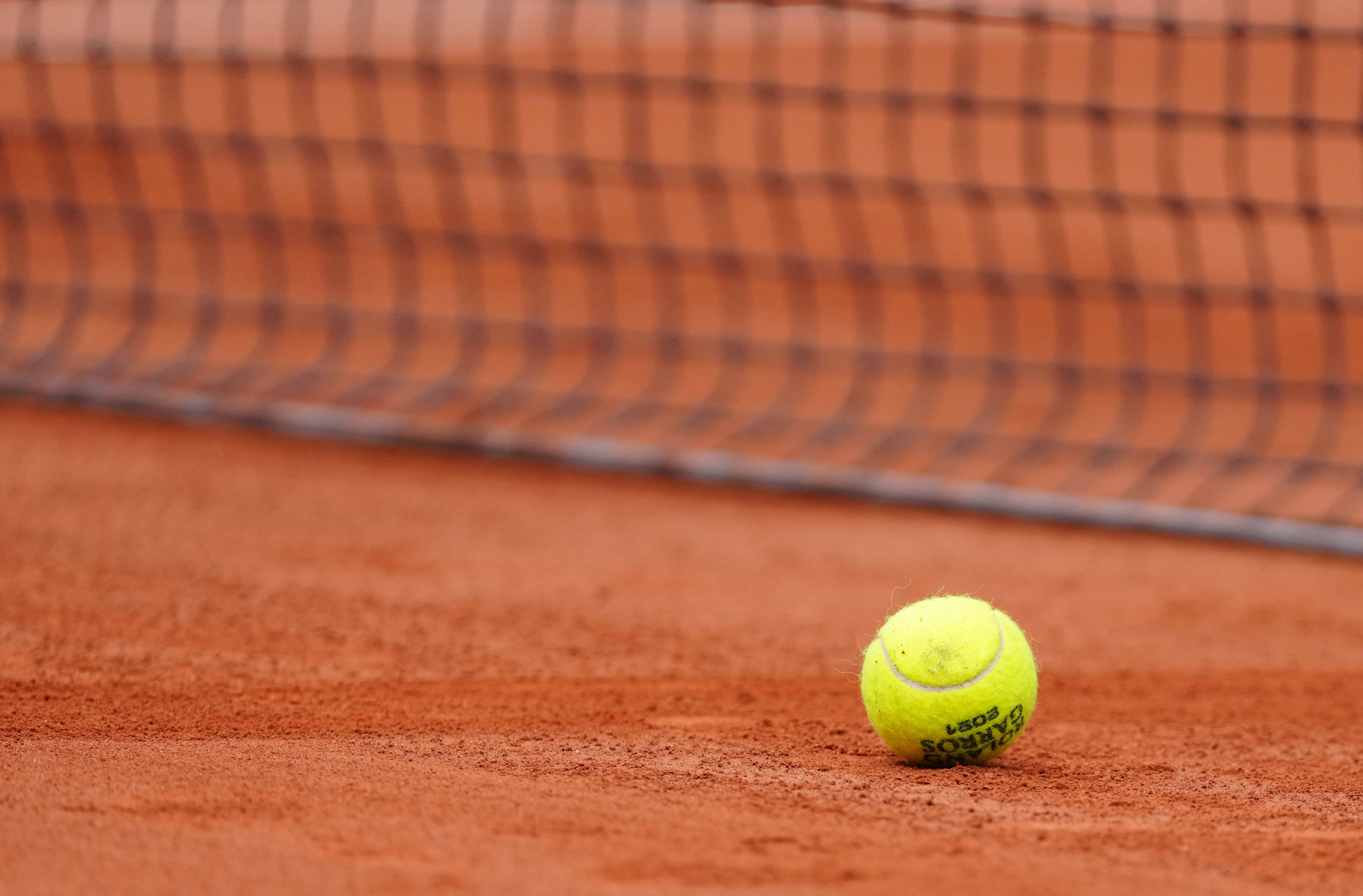 18日元的 18日元的