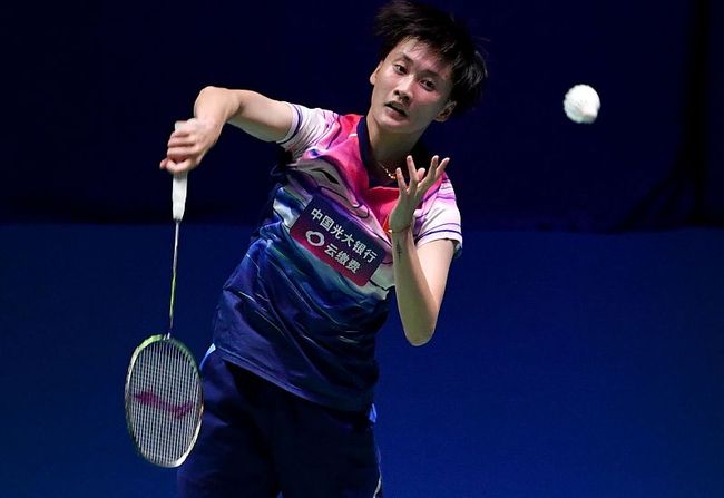 何跨过那一 何跨过那一